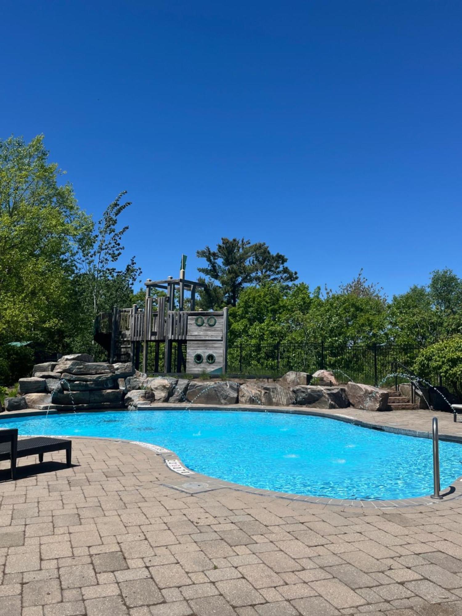 Hotel Muskoka Bay Gravenhurst